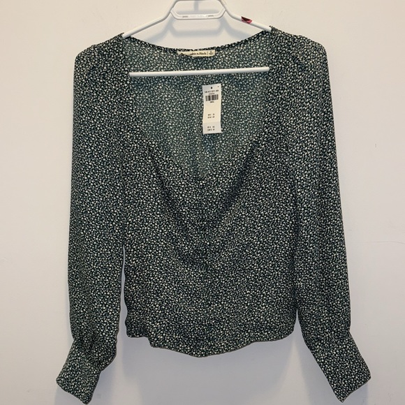 Abercrombie & Fitch | Floral Blouse NWT - Picture 3 of 3